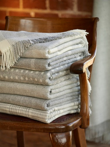 MERINO LAMBSWOOL THROW COLLECTIONS
